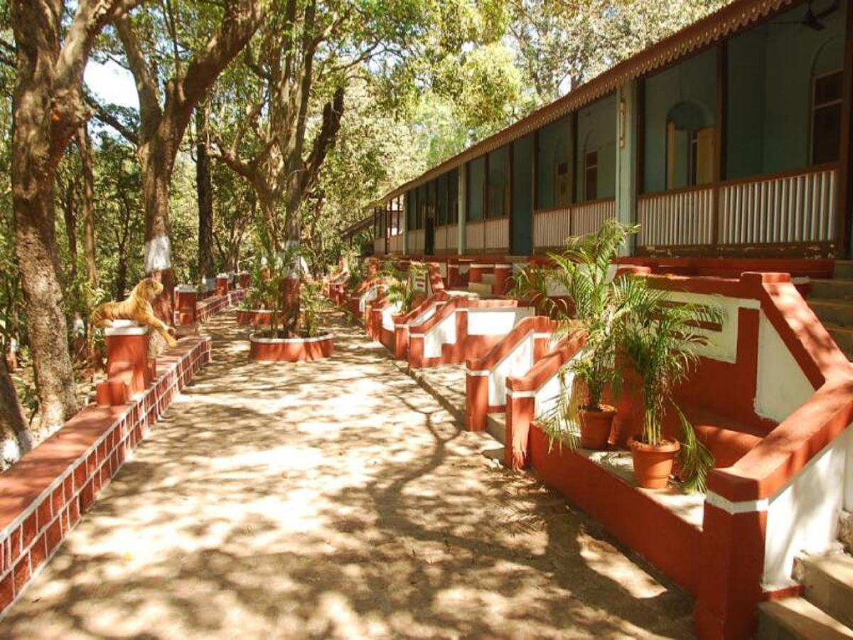 Cecil Hotel Matheran Ngoại thất bức ảnh