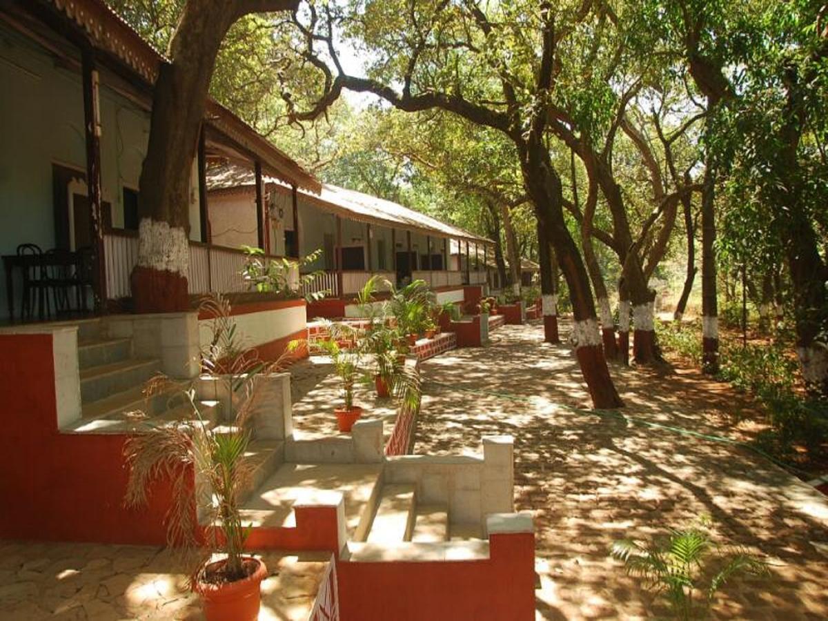 Cecil Hotel Matheran Ngoại thất bức ảnh